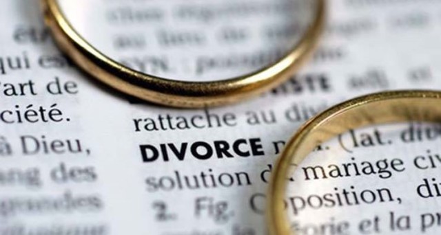 Tradimento moglie e marito: potrebbe non far scattare più l'addebito in caso di separazione o divorzio? Il matrimonio equiparato alle coppie di fatto? Ecco cosa cambierebbe