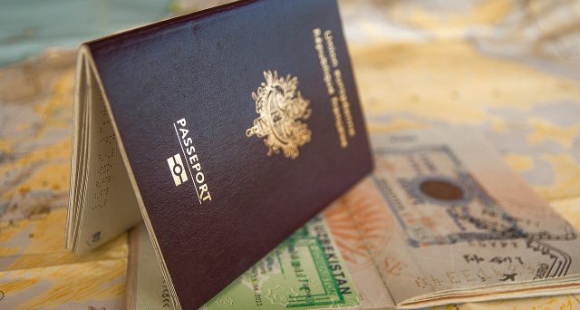 passaporto case green