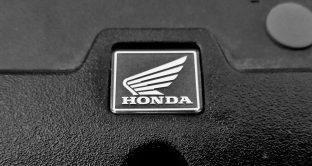 Scooter trasparente, Honda lancia il modello SH Vetro