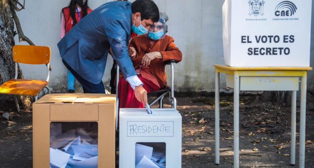 Ecuador al ballottaggio