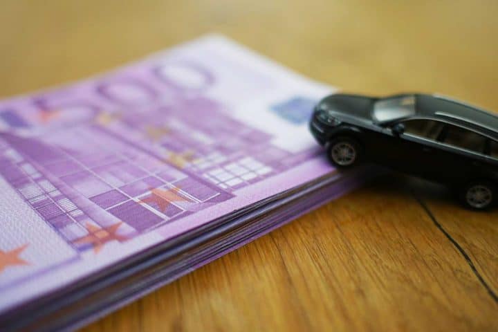 Stangata bollo auto 2022, in quali Regioni si valuta l'aumento e perché