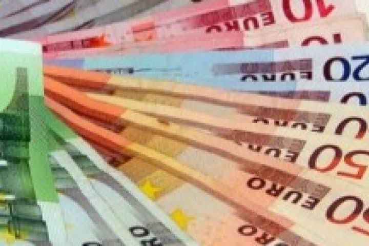 Pensione di reversibilità, ecco l'assegno di vedovanza 2025 e come chiedere 52,91 euro al mese in più e più di 3.000 euro di arretrati.