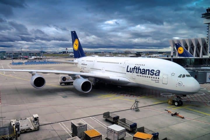 Niente cedola sulle obbligazioni subordinate "ibride" di Lufthansa