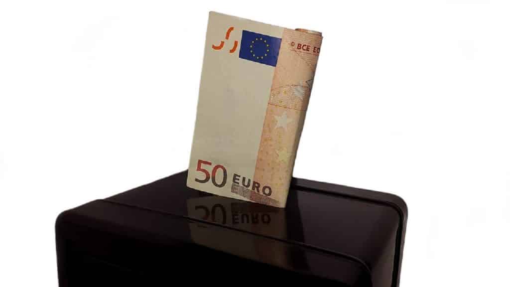 Rinunciare al nuovo bonus Tv, con una spesa di soli 50 euro si può risolvere tutto