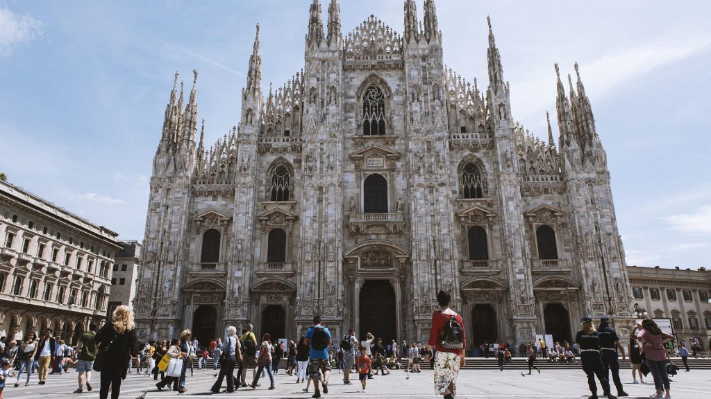 Lombardia e Piemonte verso la zona gialla: cosa si potrà fare