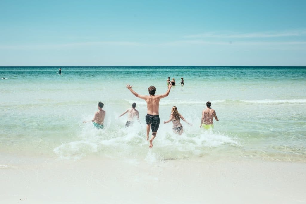 Bonus vacanze, se la fattura è intestata al coniuge a carico