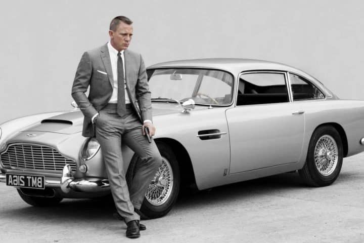 Il bond di Aston Martin fa girare la testa