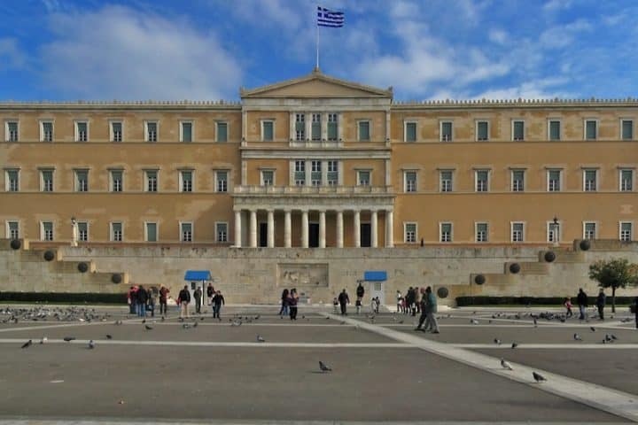 Bond Grecia, riapertura della scadenza 2028