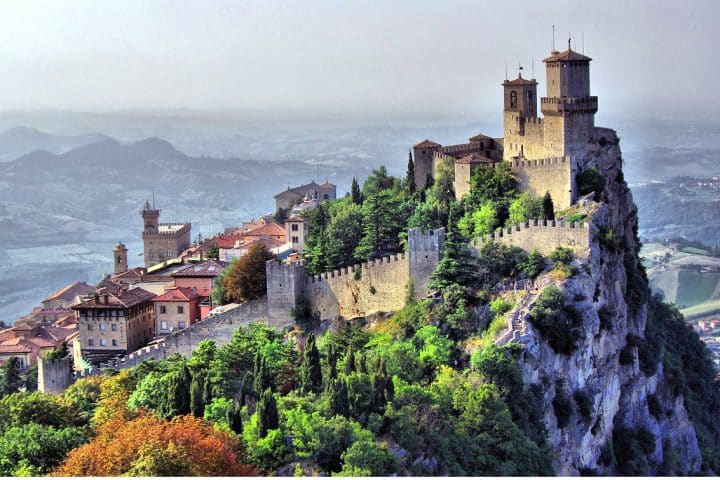 Bond di San Marino alla riscossa