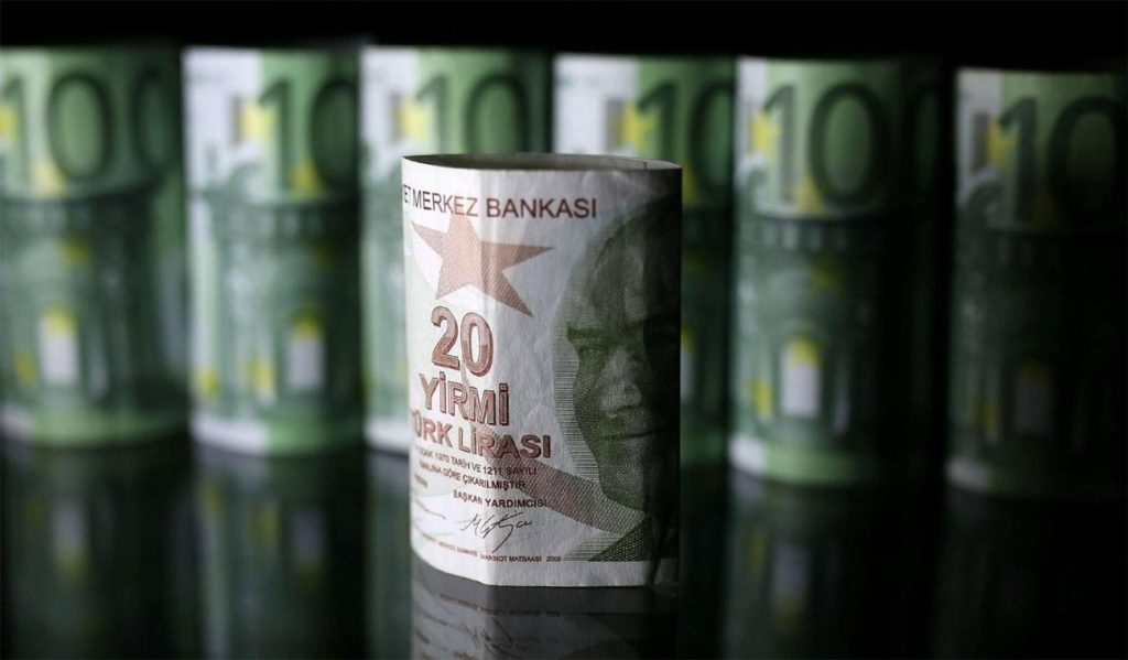 Bond e lira giù sul mancato rialzo dei tassi in Turchia