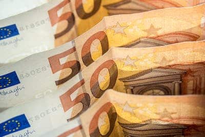 Bonus 150 euro precari, come e quando spetta il contributo