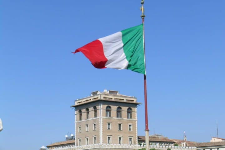 Titoli di stato italiani premiati da Fitch, anche S&P positiva sull'Italia