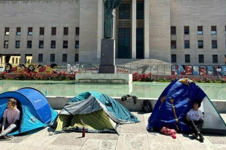 Caro affitti, proteste in grandi città italiane