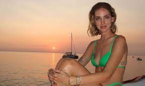 Chiara Ferragni in vacanza in Sicilia