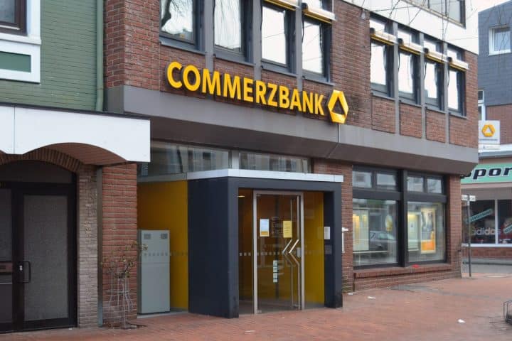 Commerzbank emette bond AT1 in dollari