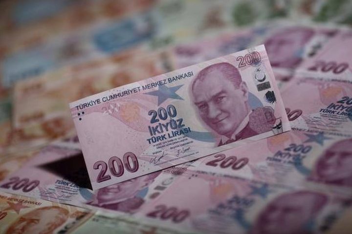 Lira turca ai nuovi minimi storici