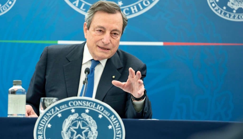 La risalita dei rendimenti lega le mani a Draghi