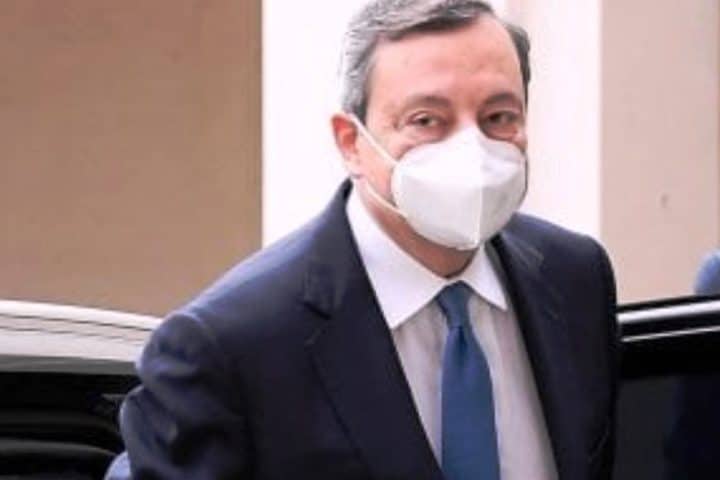 Perché Draghi ha imposto il green pass per ritirare la pensione da febbraio