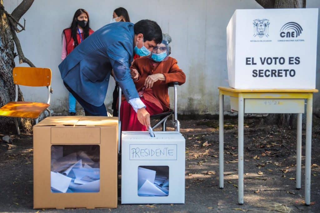 Ecuador al ballottaggio