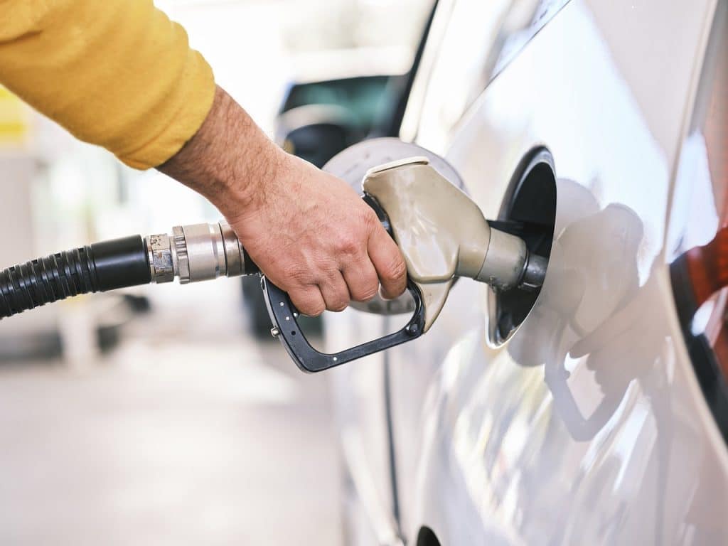 Hai diritto al bonus carburante anche se non fai benzina per andare a lavoro?