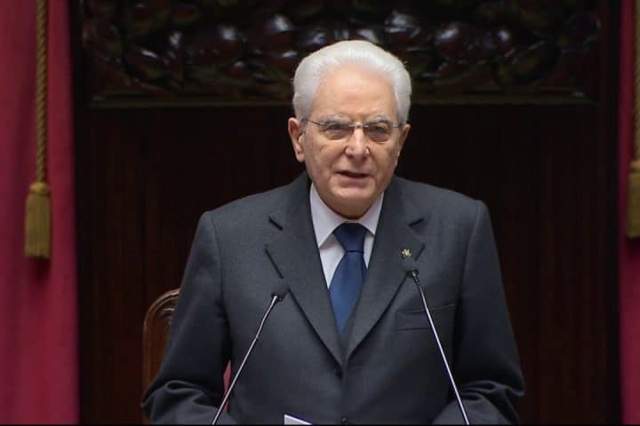 Mattarella e il discorso sui "poteri economici sovranazionali"