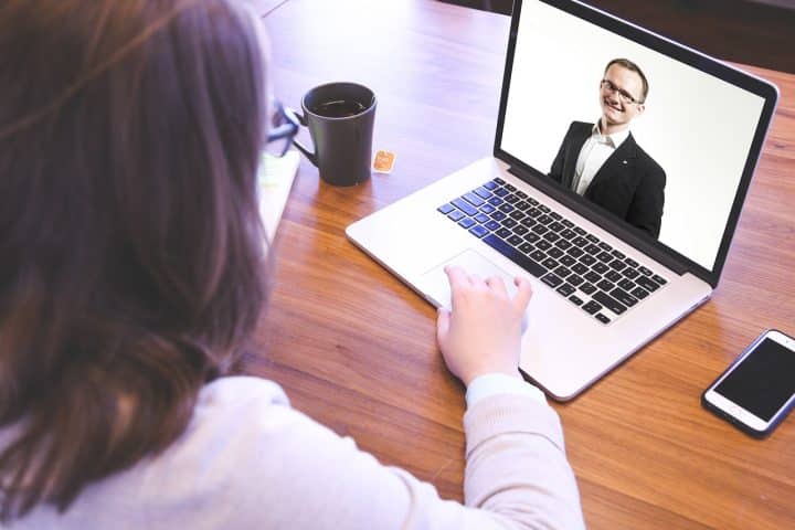 La videochiamata per i pensionati: ecco chi la riceverà e a che cosa serve