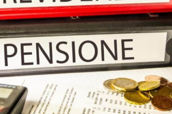 I calcoli e perché andare in pensione prima porta sempre pesanti tagli di assegno, ecco l'esempio pratico di taglio da 45.000 euro.