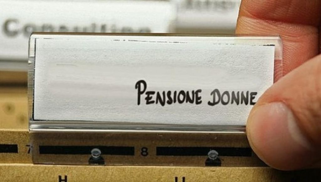 Pensioni a 66 anni nel 2025 molto più facili da centrare per chi ha avuto dei figli, perché nel sistema contributivo le agevolazioni ci sono.