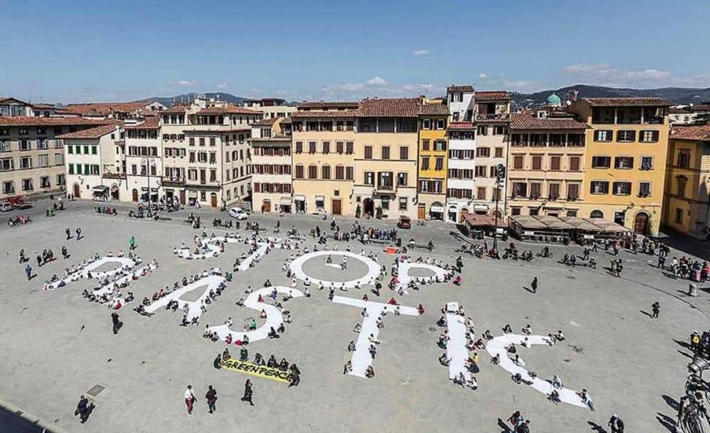 Bonus antiplastica, fino a 5 mila euro per chi rinuncia alla confezione