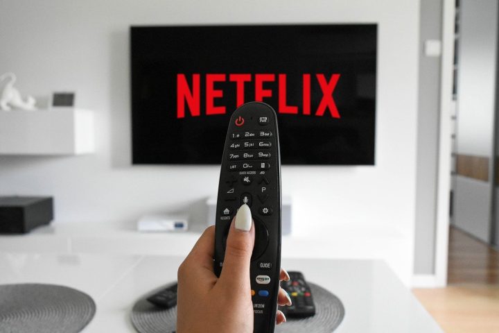 Perché anche con Netflix e altre app video bisogna pagare il canone Rai