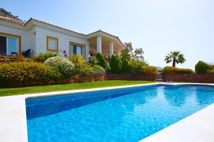 La manutenzione di piscine e fontane in giardino rientra nel bonus verde?