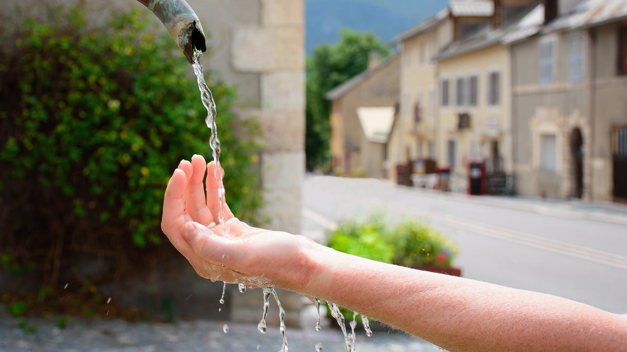 Bonus acqua potabile, quando è salvo il pagamento in contanti