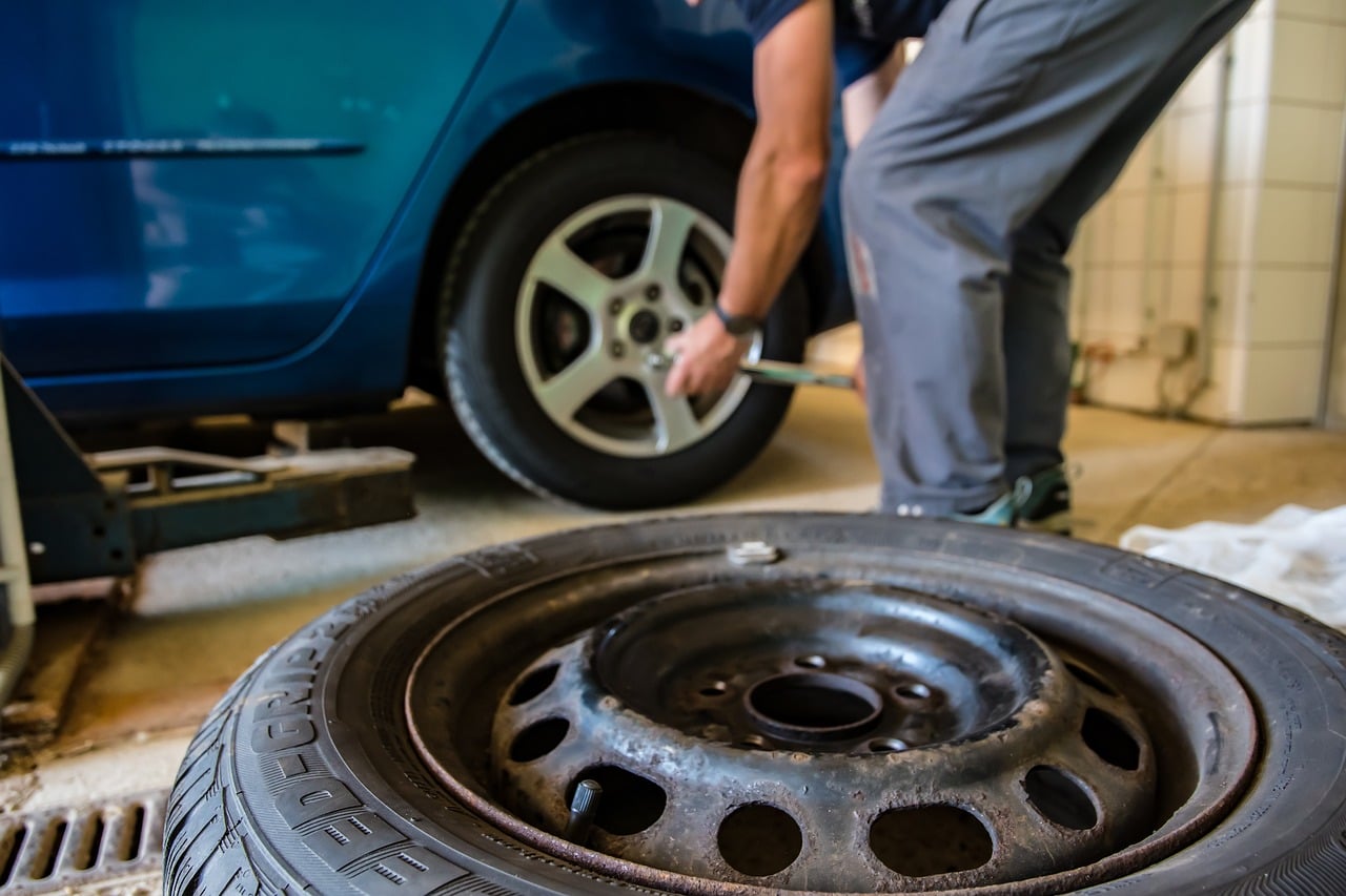 Auto disabili: nella 104 anche il cambio gomme?