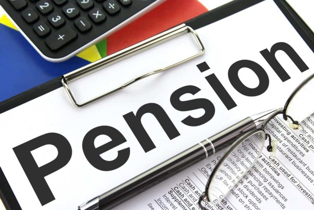 Pensioni anticipate 2024 o 2025 per i nati nel 1959, occhio alla scelta, perdi 1/3 di pensione