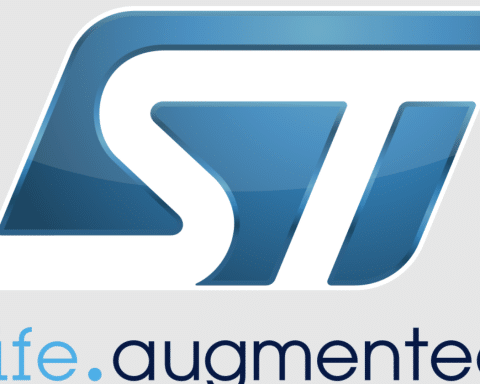 Investire su STM a sconto sui multipli