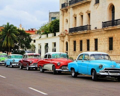 Cuba taglia le tasse sulle auto