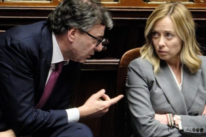 La prudenza sul riarmo a debito di Meloni e Giorgetti paga